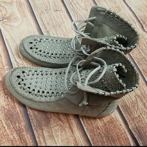 Sam Edelman Gray Lace up Katelyn Studded Moccasins